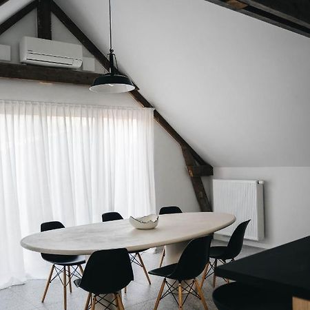 Gezellige Loft Met Twee Slaapkamers 예페르 외부 사진