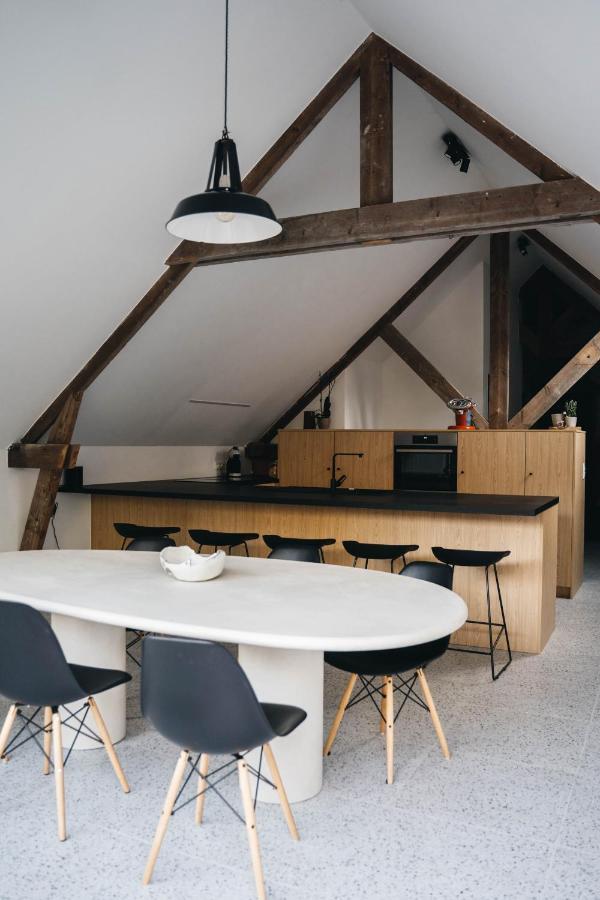 Gezellige Loft Met Twee Slaapkamers 예페르 외부 사진